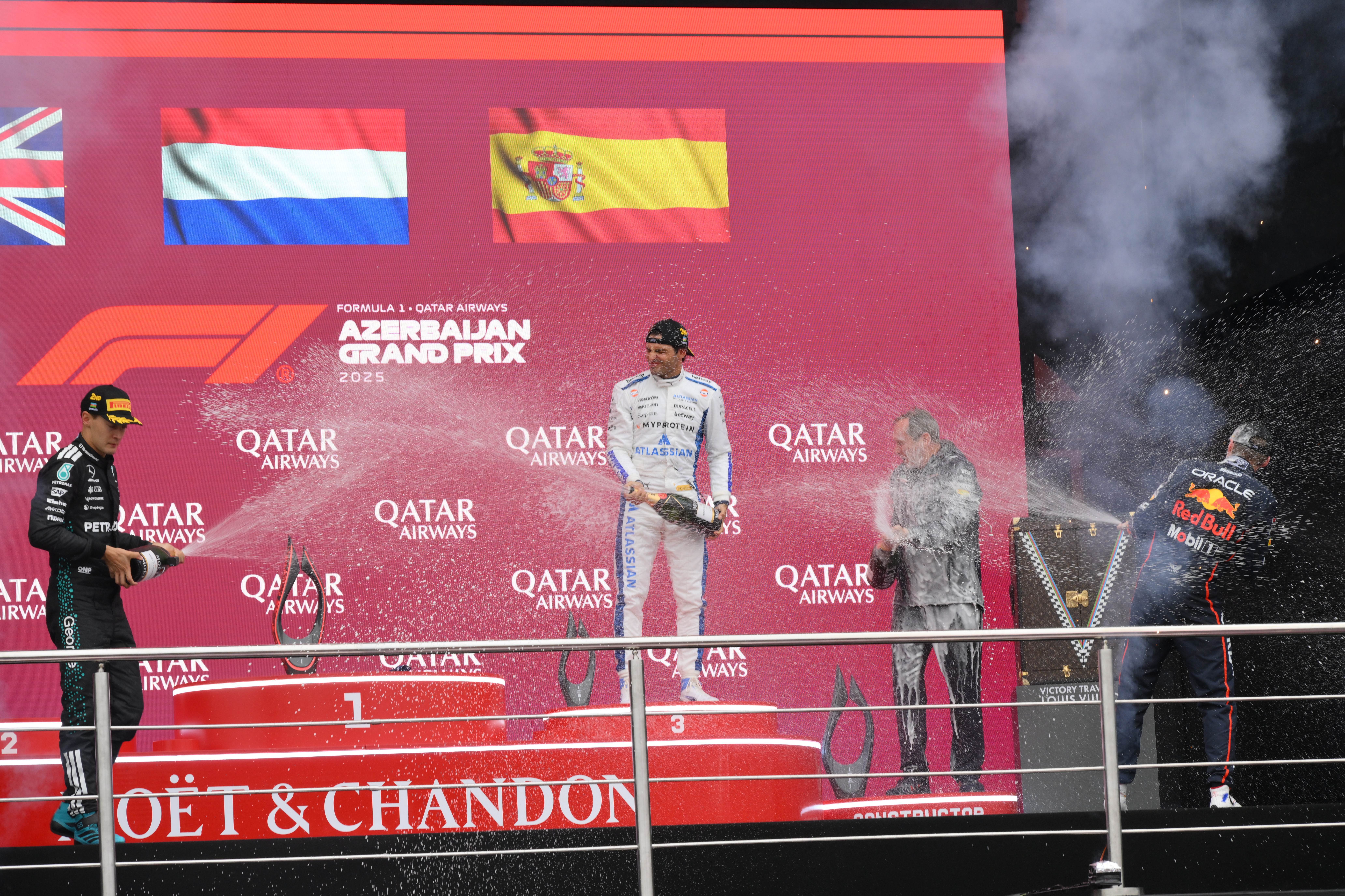 塞尔维亚队连续胜出，晋级在望