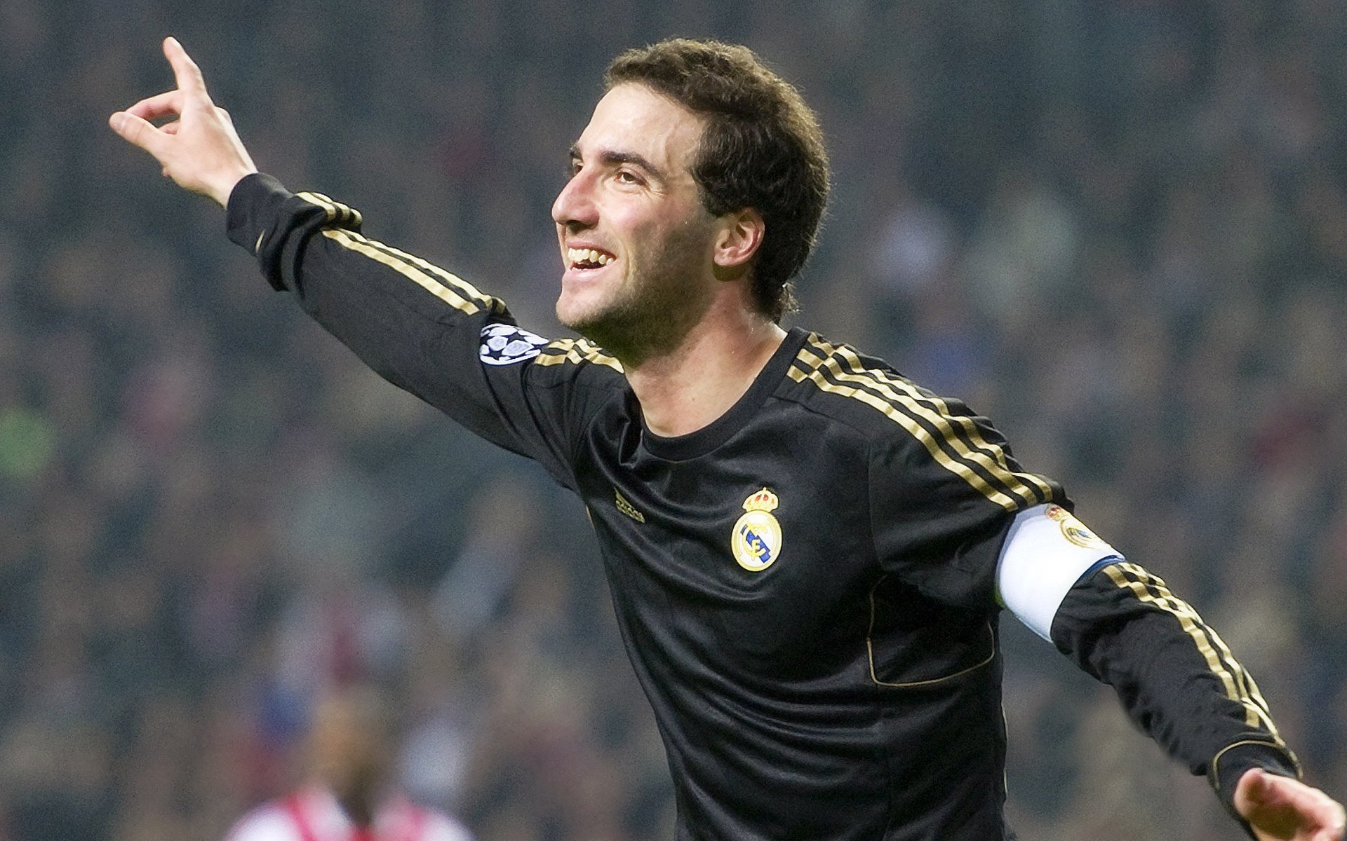 完胜法国，孔德惊艳四座，皇马DNA的终极胜利